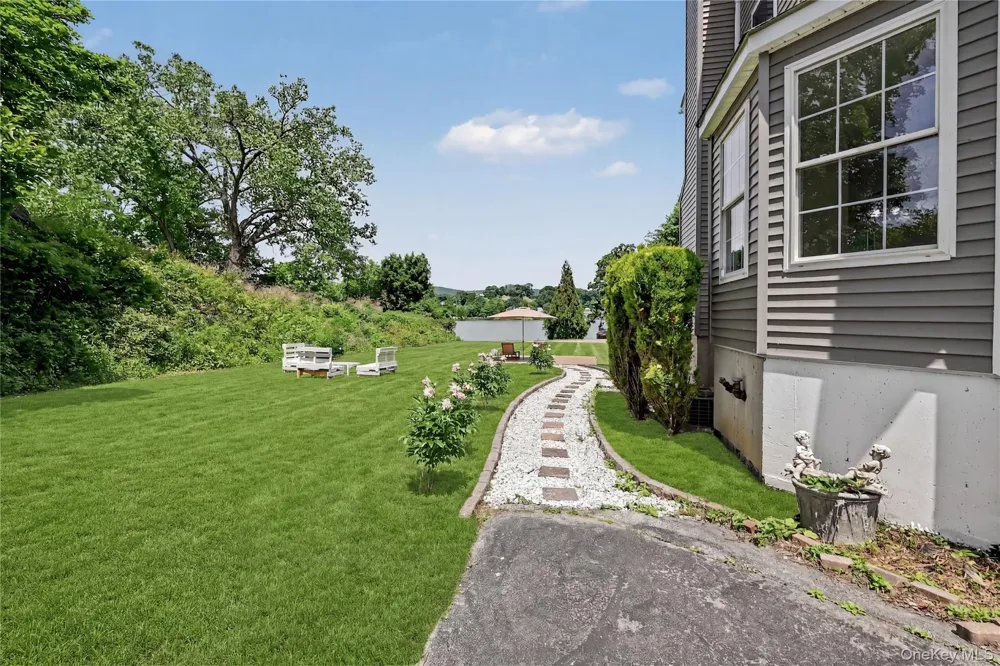 243 Kings Ferry Road Verplanck, NY 10596