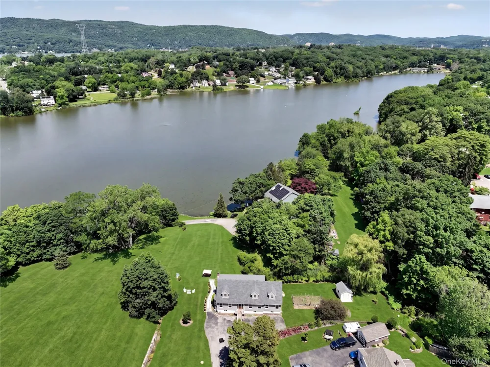 243 Kings Ferry Road Verplanck, NY 10596