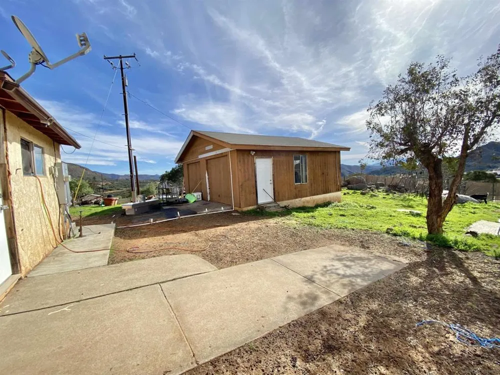 17939 Highway 94 Dulzura, CA 91917