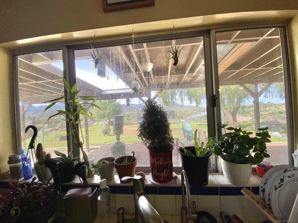 17939 Highway 94 Dulzura, CA 91917