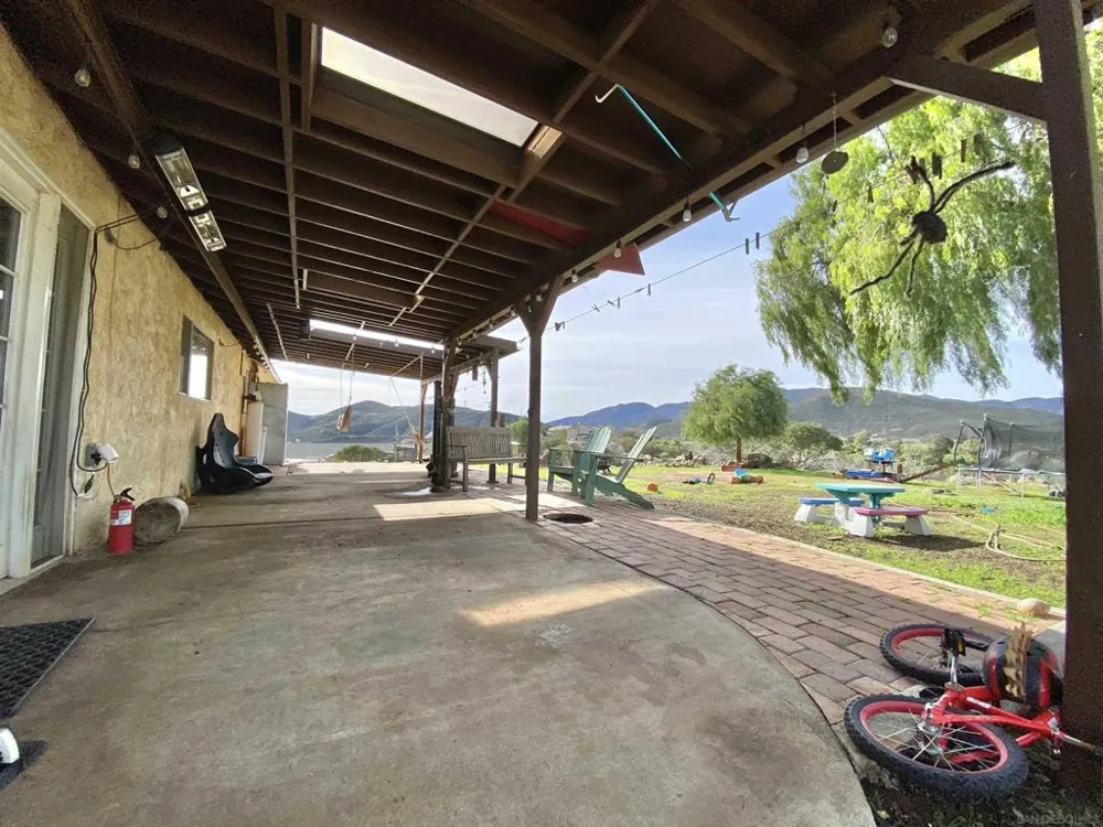 17939 Highway 94 Dulzura, CA 91917