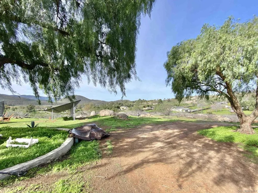 17939 Highway 94 Dulzura, CA 91917
