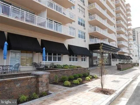 9400 ATLANTIC AVENUE #702