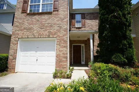 1577 River Main CT