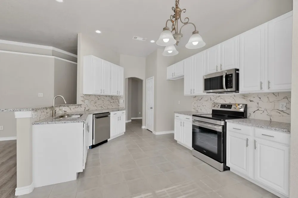 612 Mooney Drive Saginaw, TX 76179