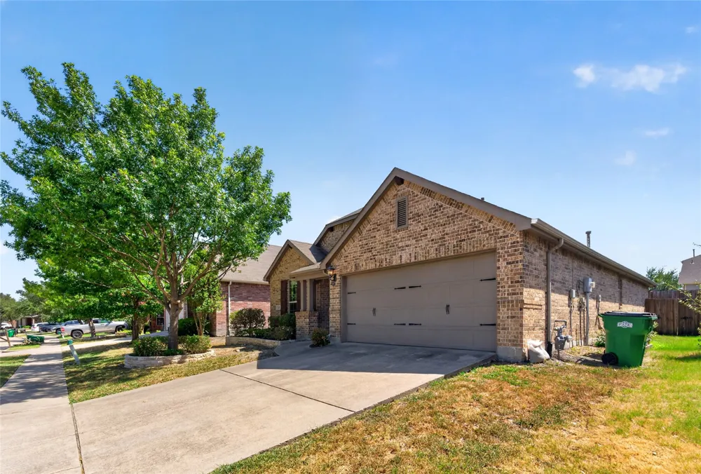 417 Hackberry Drive Fate, TX 75087
