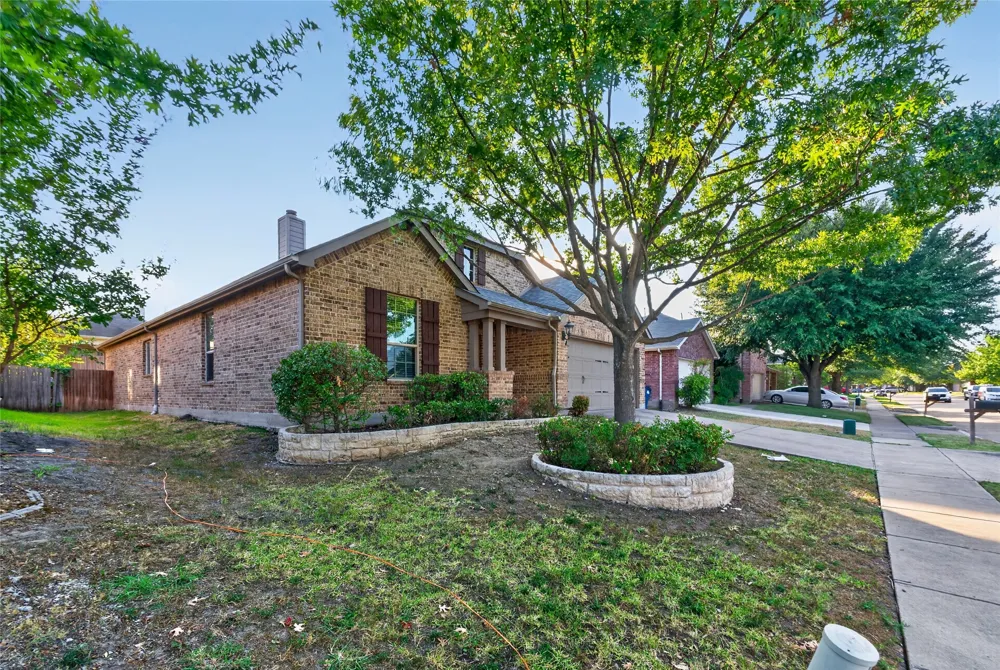 417 Hackberry Drive Fate, TX 75087