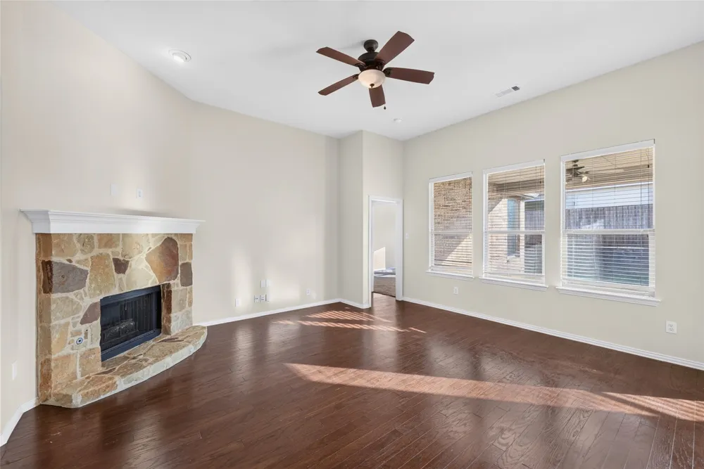 417 Hackberry Drive Fate, TX 75087