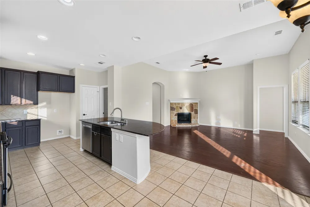 417 Hackberry Drive Fate, TX 75087