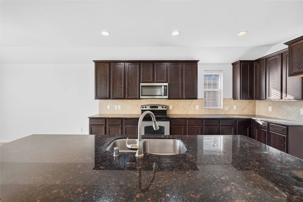 417 Hackberry Drive Fate, TX 75087