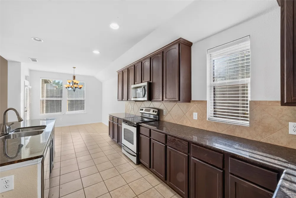 417 Hackberry Drive Fate, TX 75087
