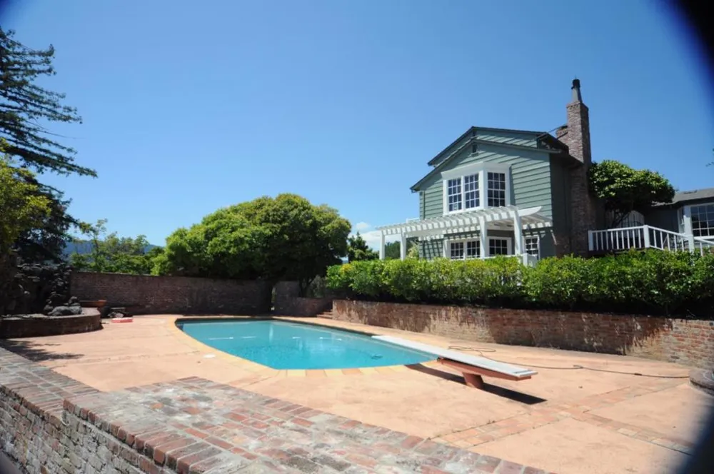 389 Moore Road Woodside, CA 94062