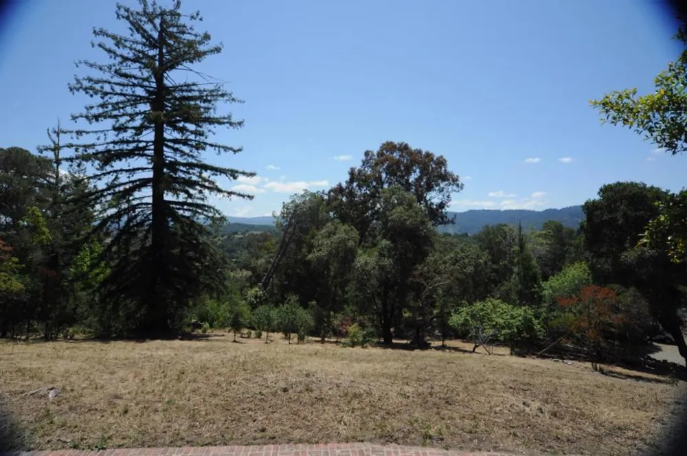 389 Moore Road Woodside, CA 94062