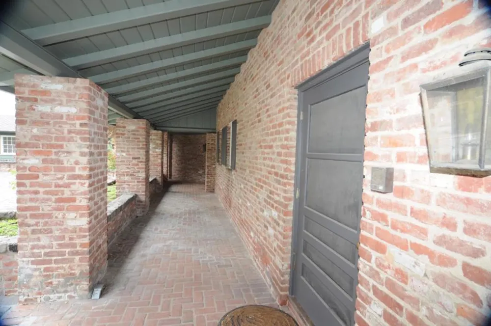 389 Moore Road Woodside, CA 94062