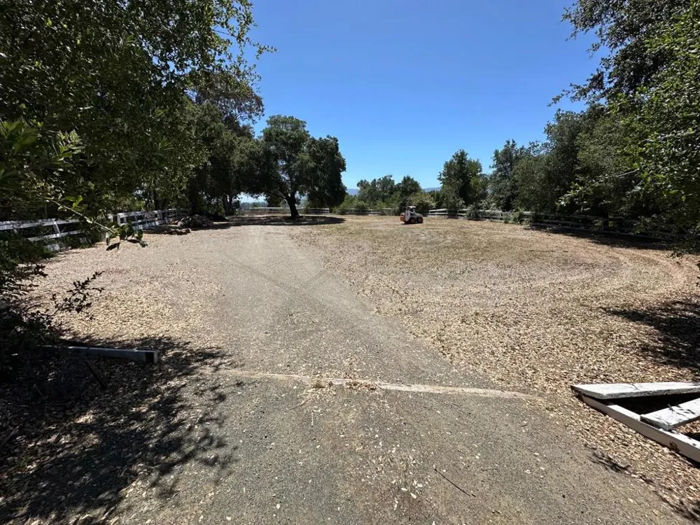 389 Moore Road Woodside, CA 94062