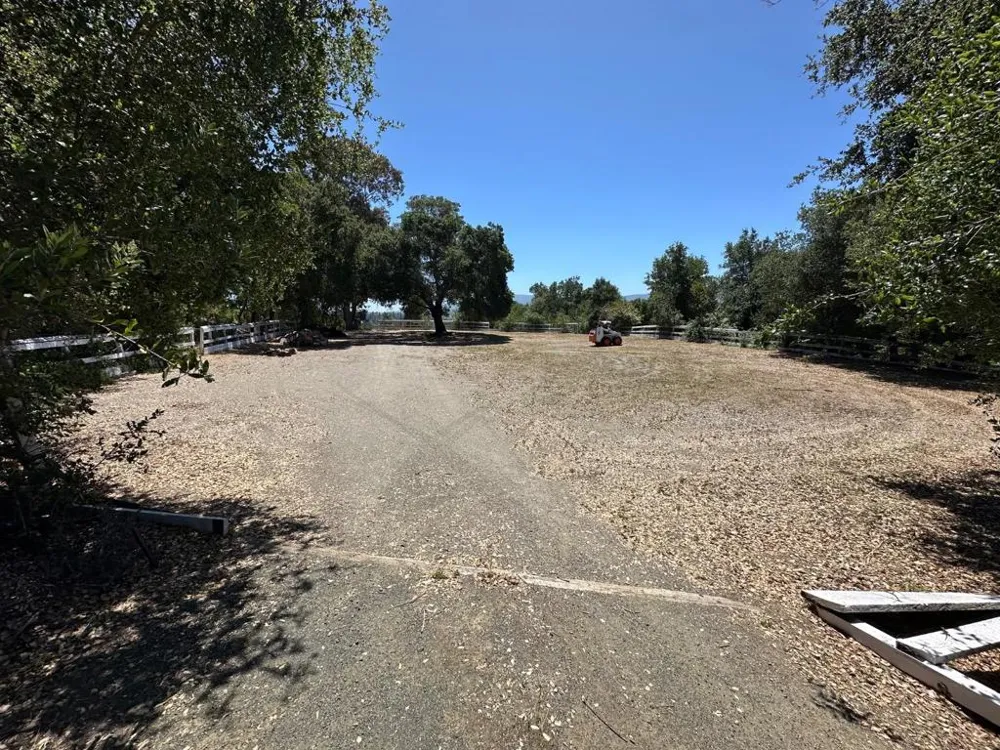 389 Moore Road Woodside, CA 94062