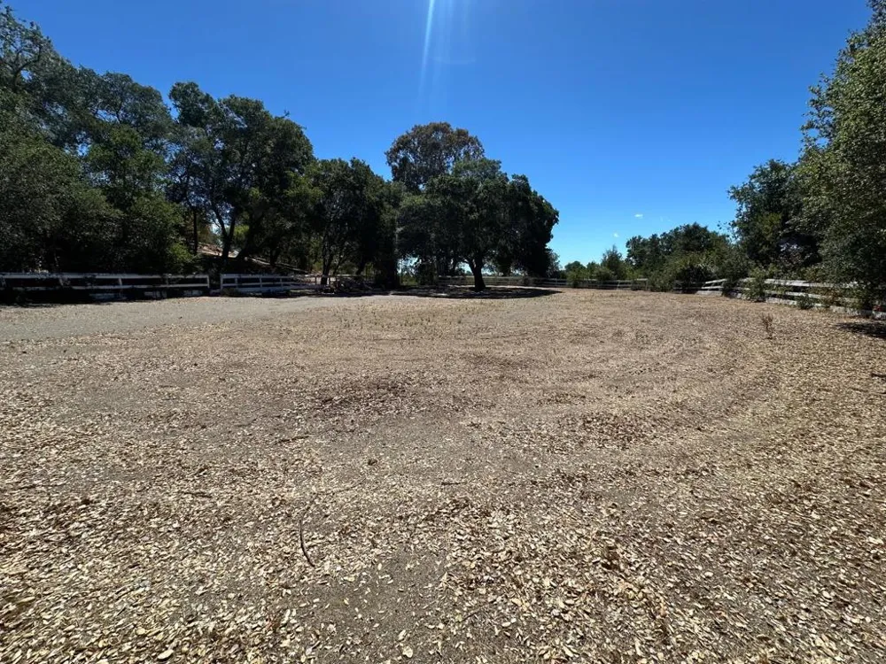 389 Moore Road Woodside, CA 94062