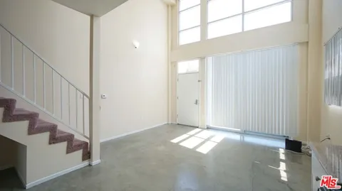 922 W 23Rd Street #206