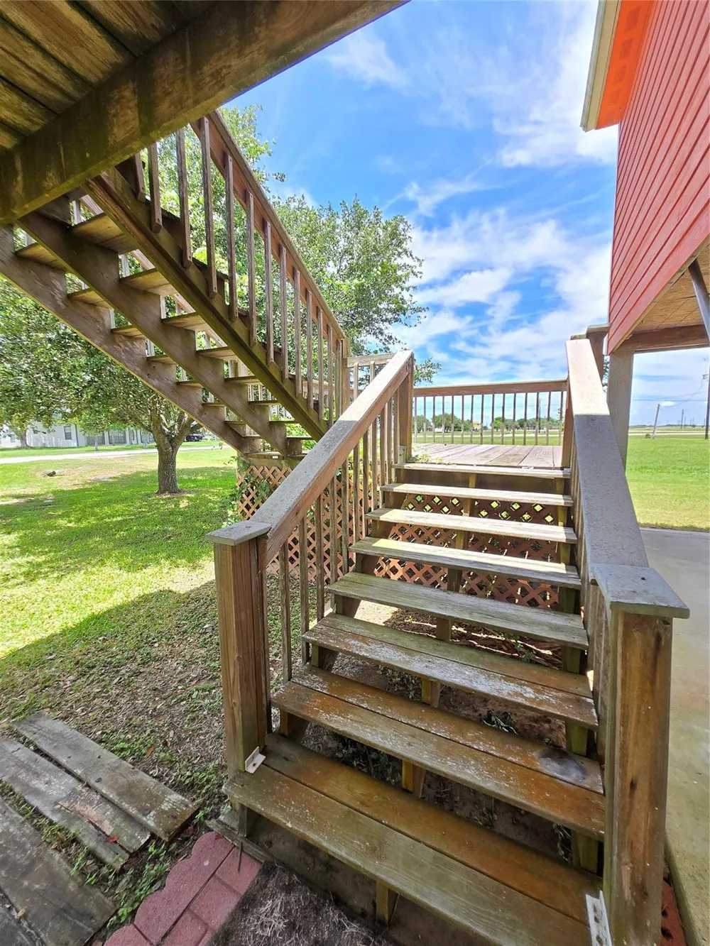 205 Buckskin Drive Palacios, TX 77465