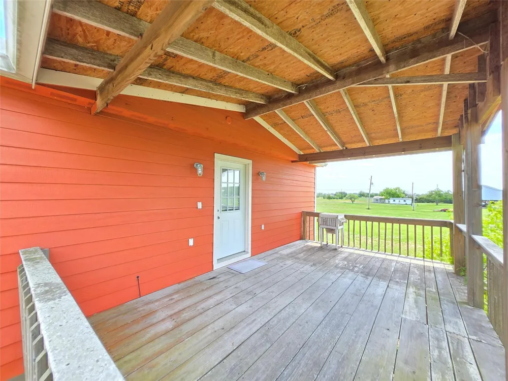 205 Buckskin Drive Palacios, TX 77465