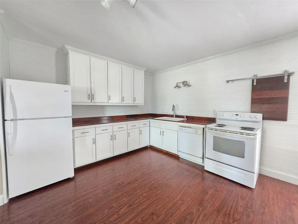 205 Buckskin Drive Palacios, TX 77465