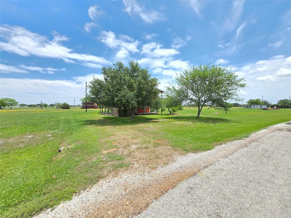 205 Buckskin Drive Palacios, TX 77465