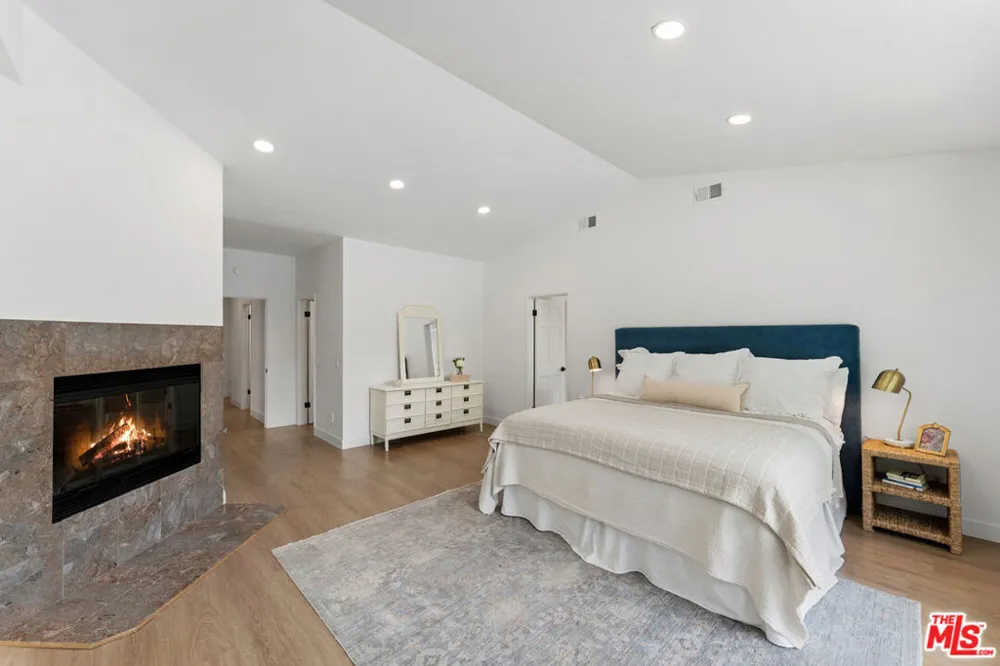 24228 Dry Canyon Cold Creek Road Calabasas, CA 91302