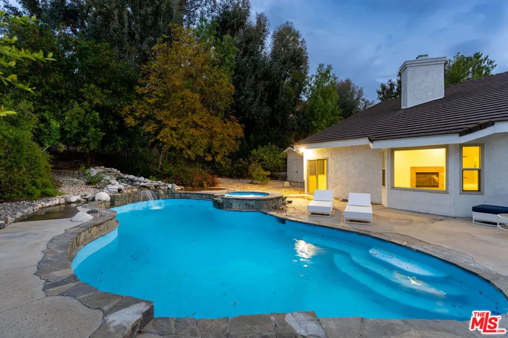 24228 Dry Canyon Cold Creek Road Calabasas, CA 91302
