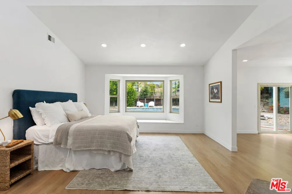 24228 Dry Canyon Cold Creek Road Calabasas, CA 91302