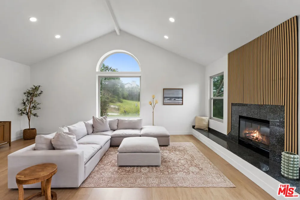 24228 Dry Canyon Cold Creek Road Calabasas, CA 91302