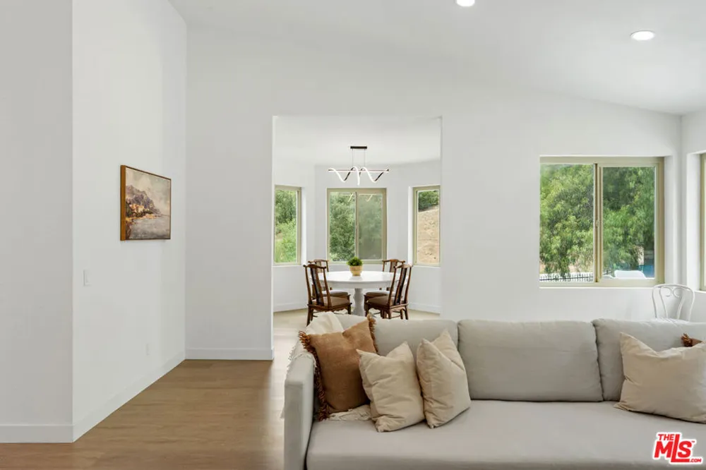 24228 Dry Canyon Cold Creek Road Calabasas, CA 91302