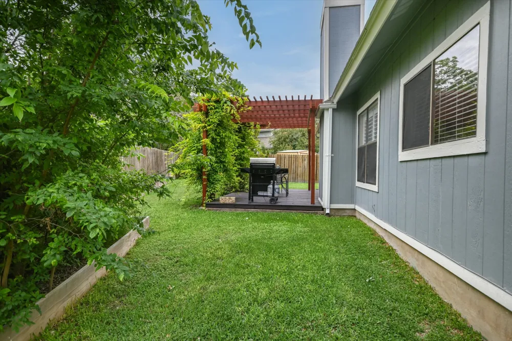 8105 Washita Drive Austin, TX 78749