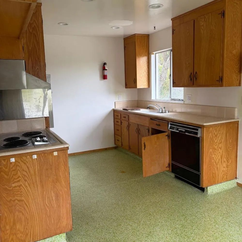 34 Cottage Lane San Carlos, CA 94070