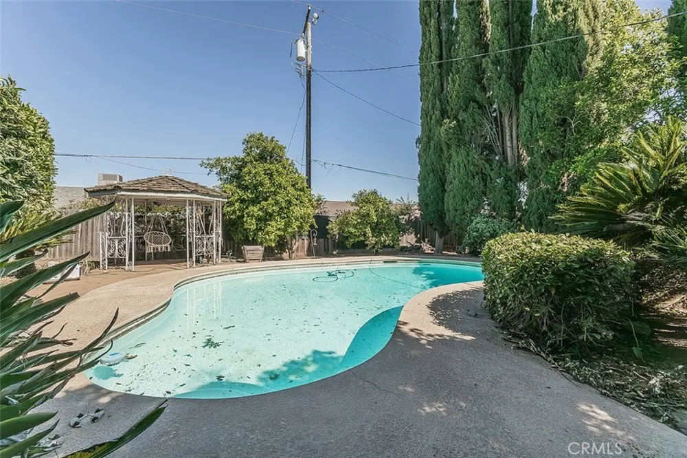 6326 Bergeron Fresno, CA 93704