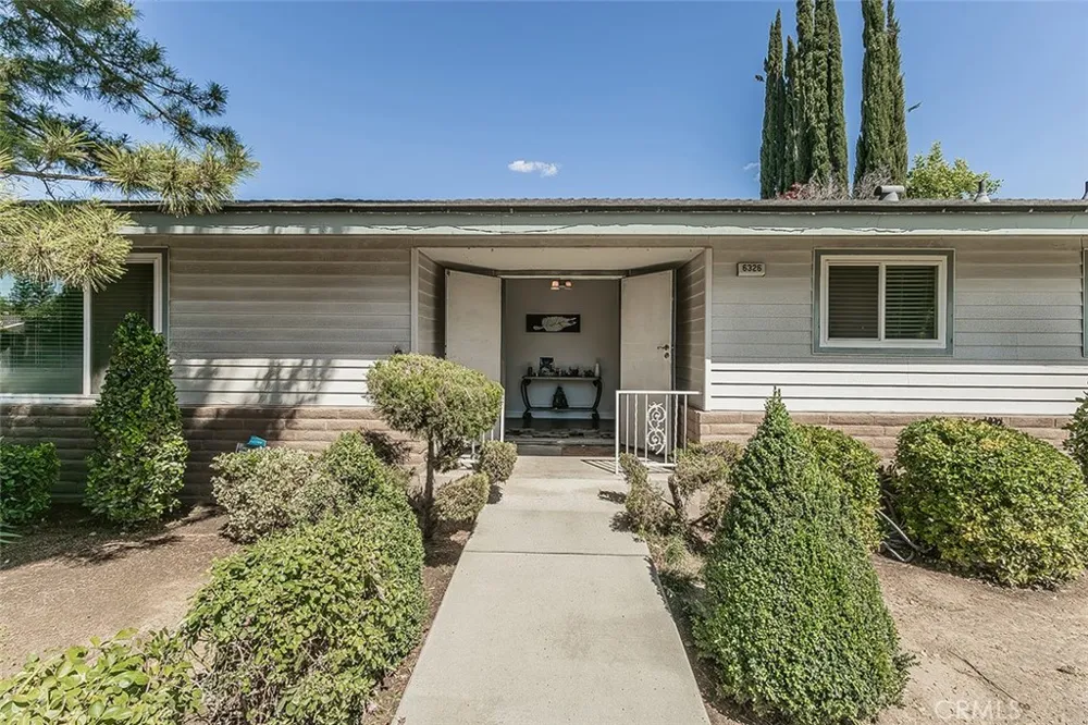 6326 Bergeron Fresno, CA 93704