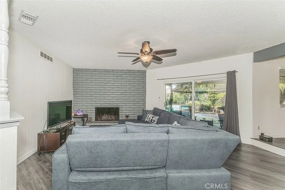 6326 Bergeron Fresno, CA 93704