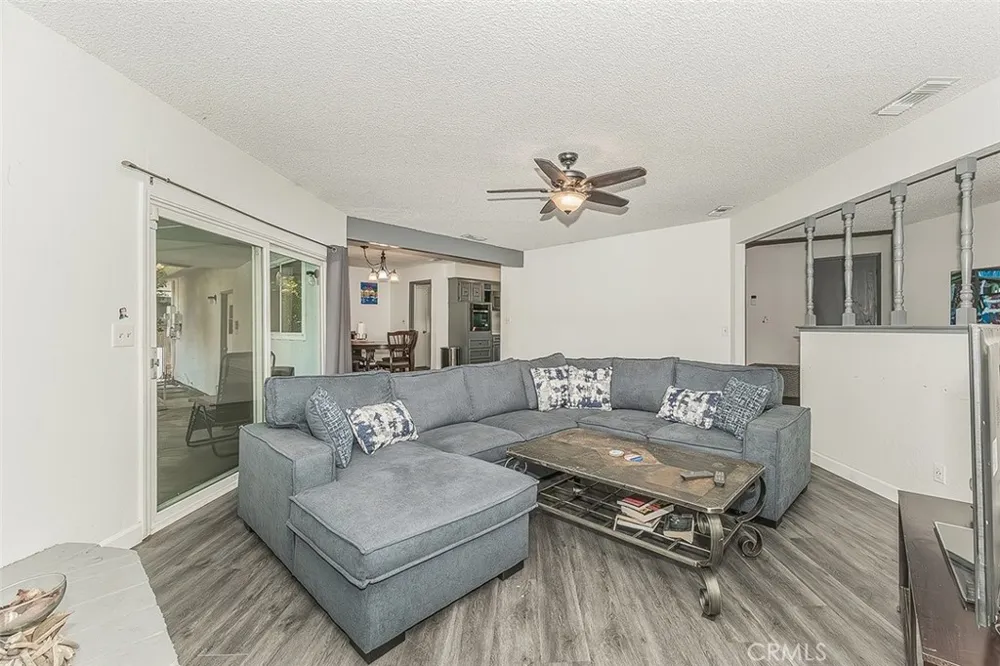 6326 Bergeron Fresno, CA 93704