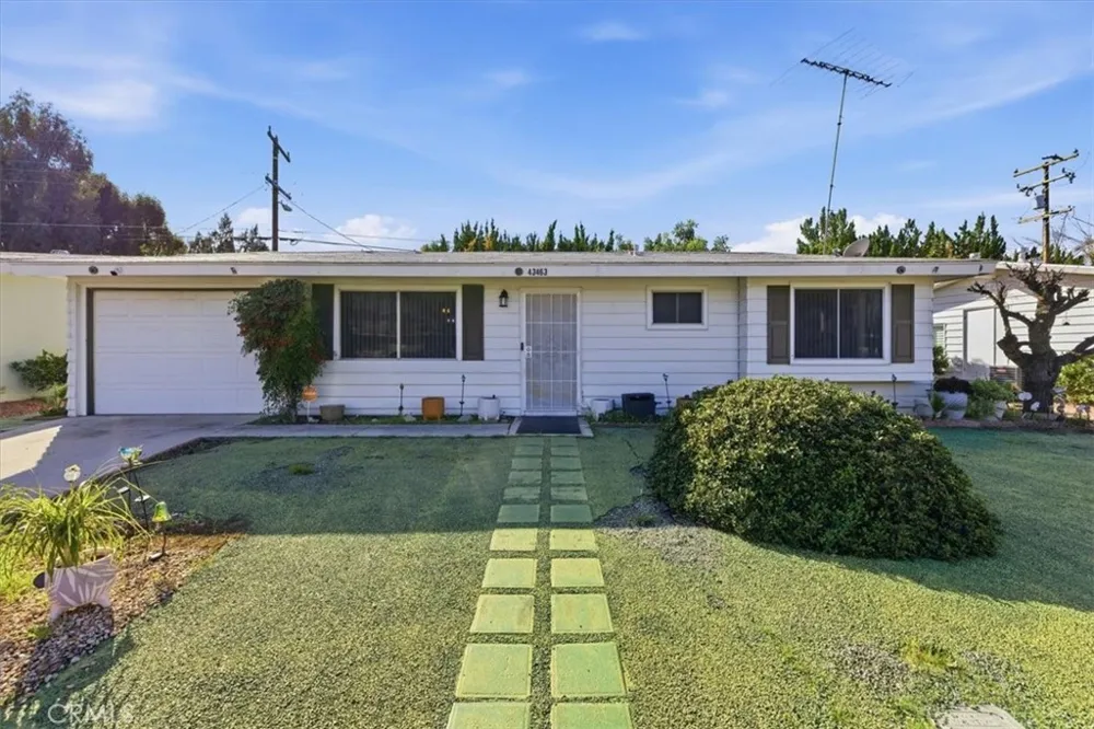 43463 Briercliff Hemet, CA 92544