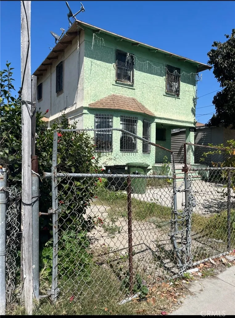 619 E 22nd Street Los Angeles, CA 90011
