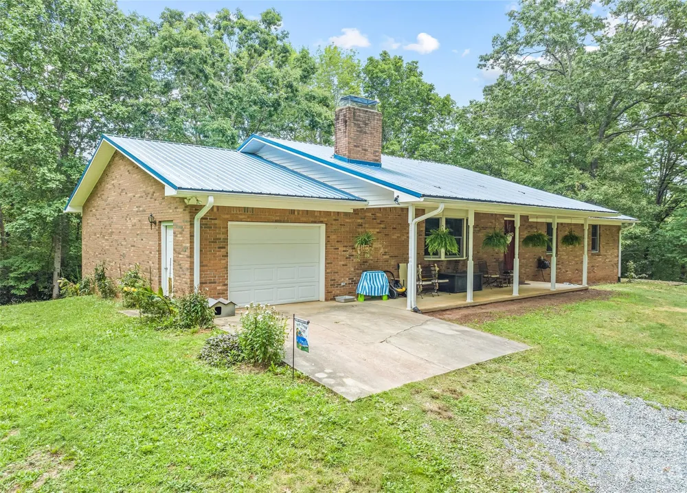 400 Sunset Heights Canton, NC 28716