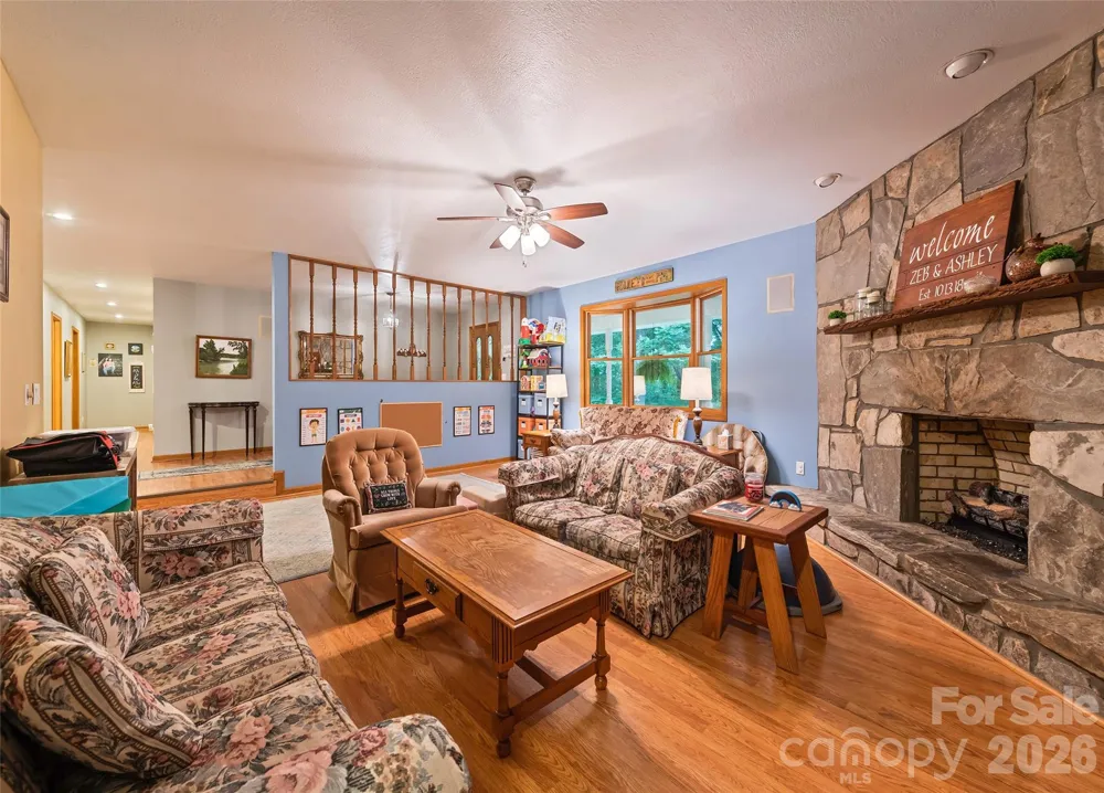400 Sunset Heights Canton, NC 28716