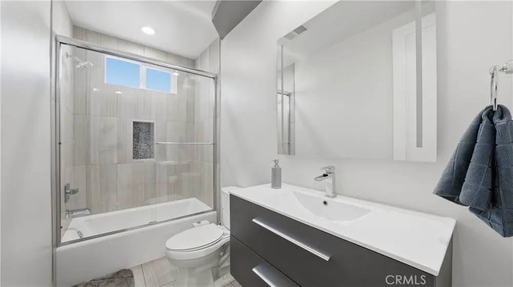 2520 Nelson Avenue #C Redondo Beach, CA 90278