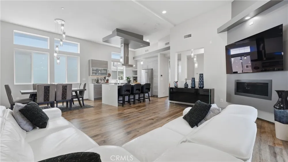 2520 Nelson Avenue #C Redondo Beach, CA 90278