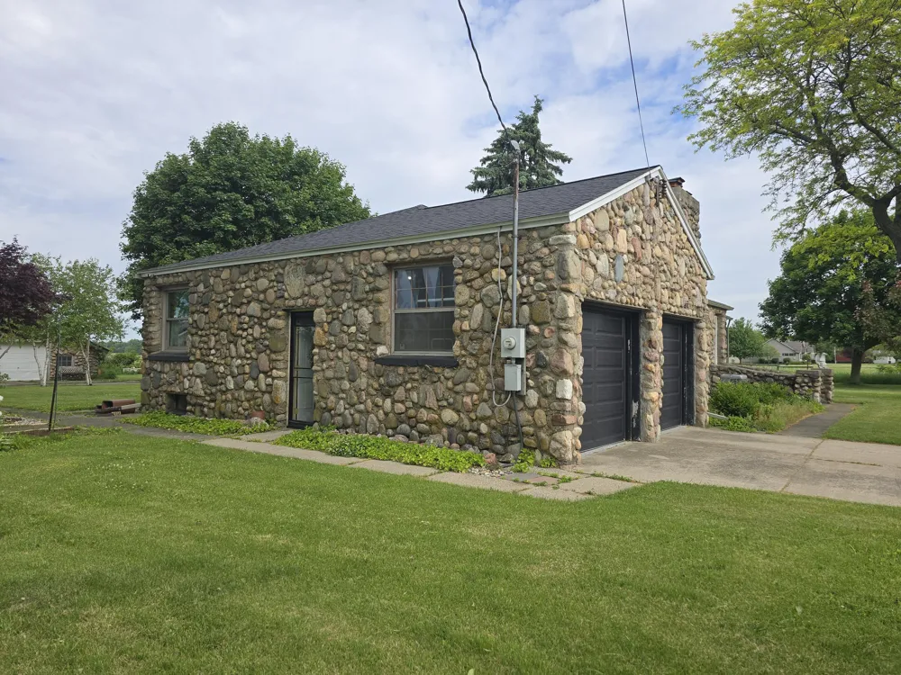 68482 White School Road Sturgis, MI 49091