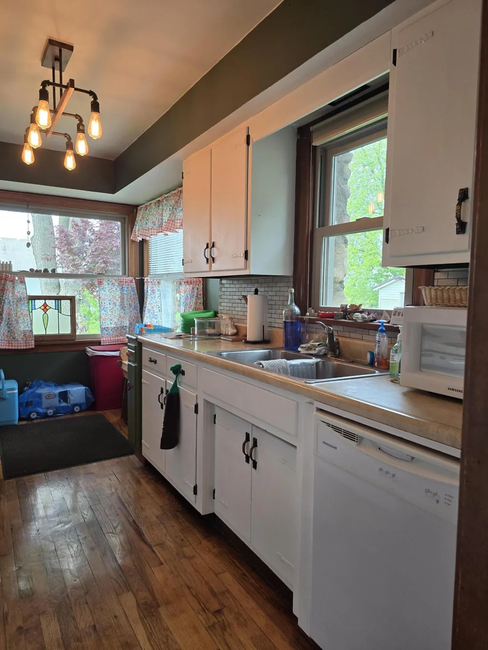 68482 White School Road Sturgis, MI 49091
