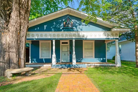823 S Church Street