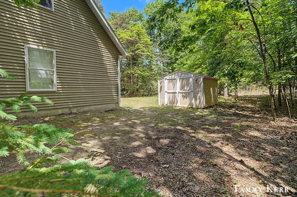 2339 Forest Trail Circle Fennville, MI 49408