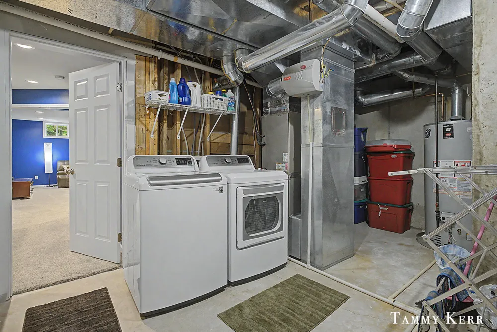 2339 Forest Trail Circle Fennville, MI 49408