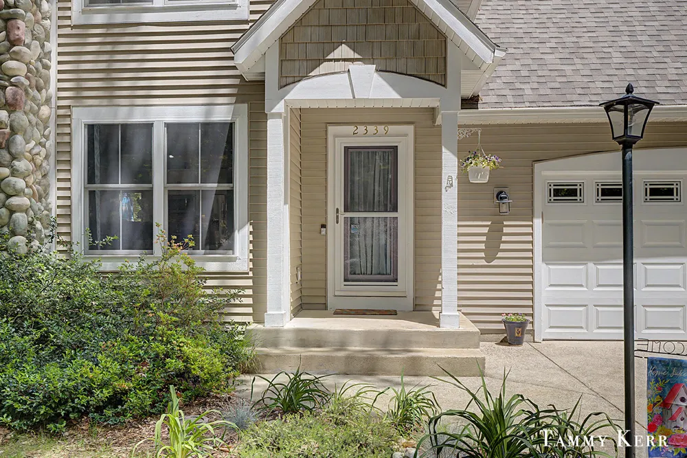 2339 Forest Trail Circle Fennville, MI 49408