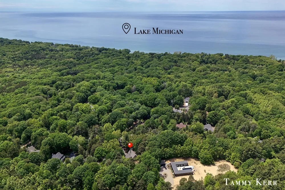 2339 Forest Trail Circle Fennville, MI 49408